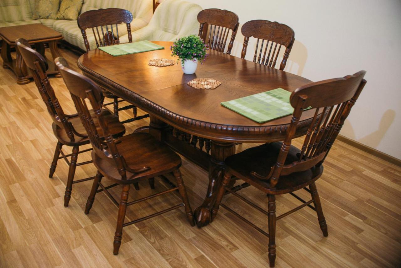 Big Dining Room Apartment Leopoli Esterno foto