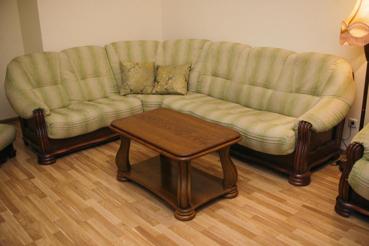 Big Dining Room Apartment Leopoli Esterno foto